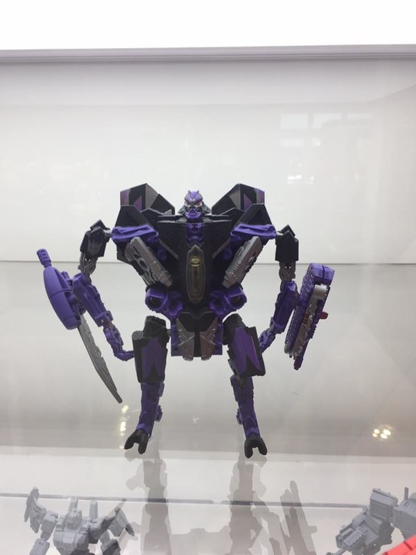 VOYAGER STARSCREAM COMBINER FEET   Photos From Prototype Display At HasCon 2017 Show Power Of The Primes Feature  (16 of 28)